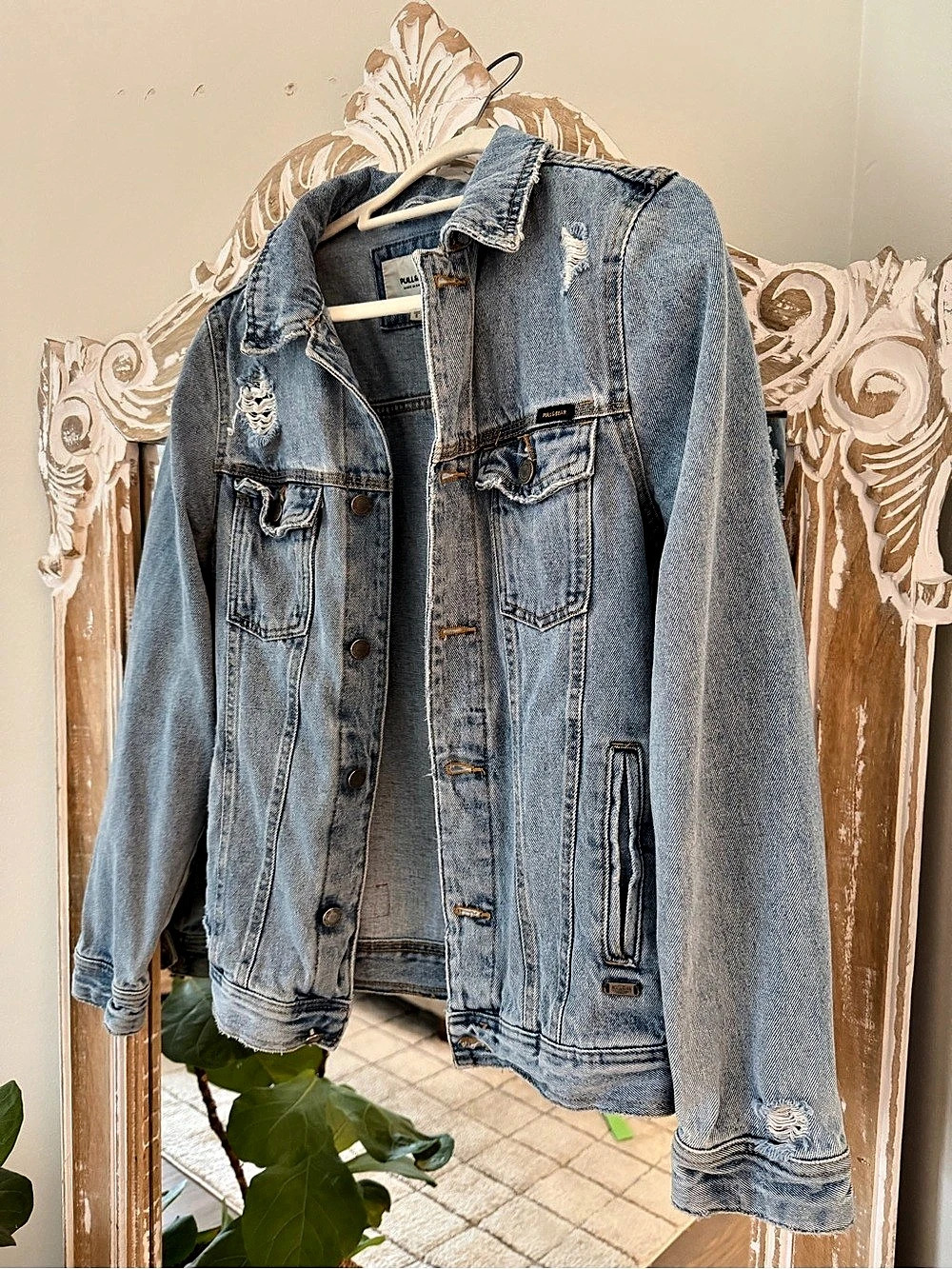 Pull&Bear Distressed Denim Jacket in Blue Size Small